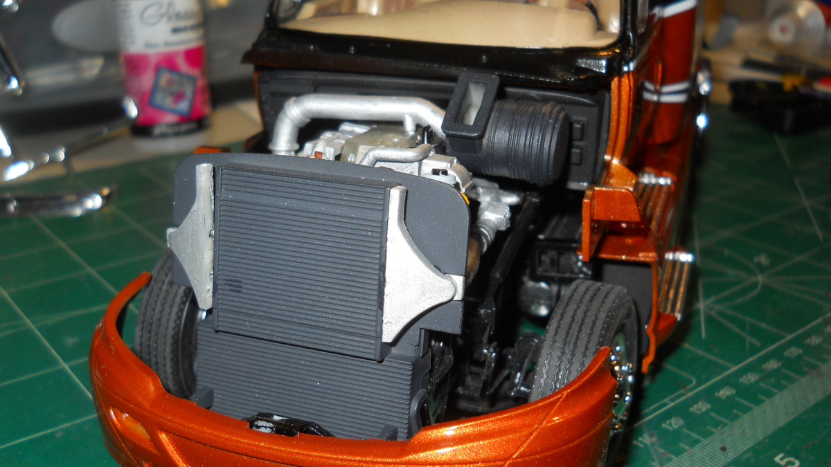 Moebius Models 1301 1/25 International Prostar Photo Feature Image 52