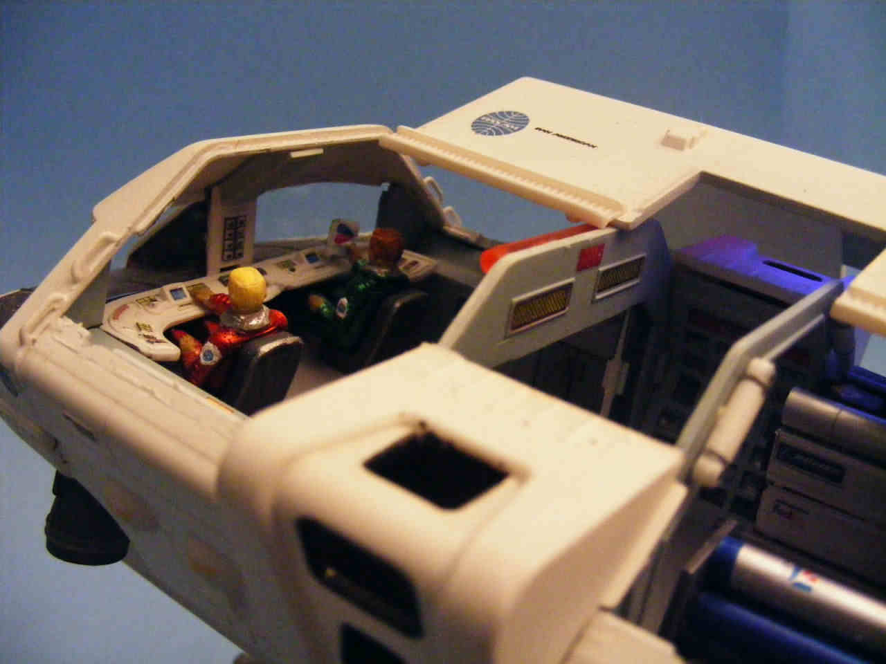 Moebius Models 20011 1/55 Moon Bus Build Image 11