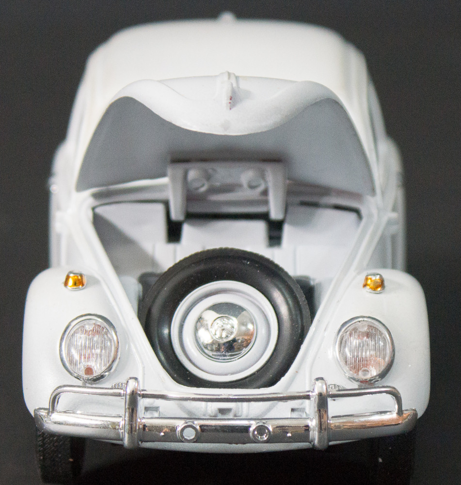 Polar Lights 0927 1/25 The Amazing Spiderman Volkswagen Beetle Build Review Image 06