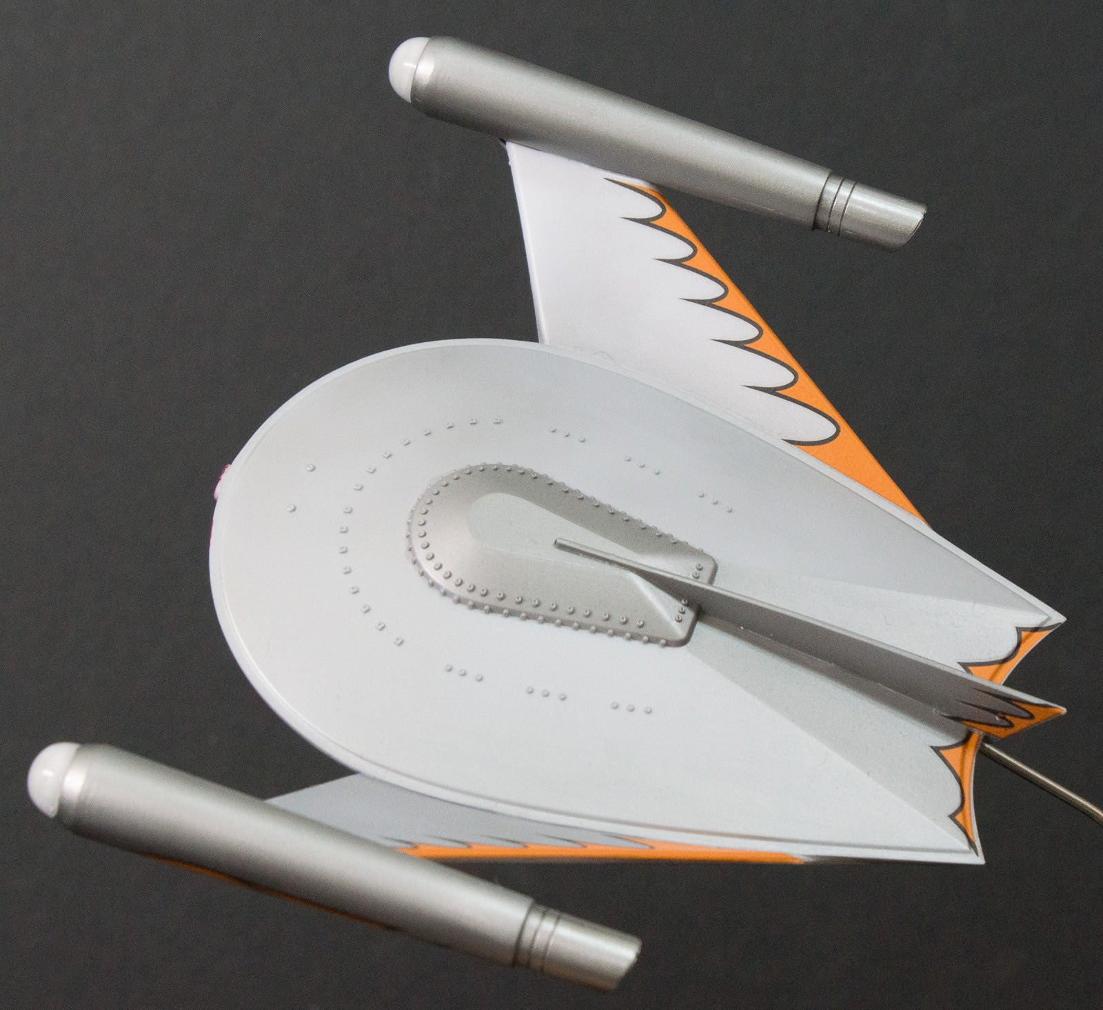 Polar Lights 0934 1/1000 Romulan Bird-of-Prey Photo Feature Image 05