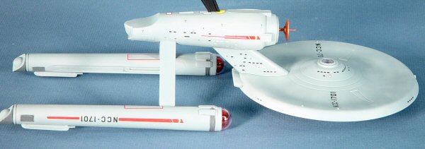 Polar Lights' 4200 1/1000 USS Enterprise NCC-1701 Build Review