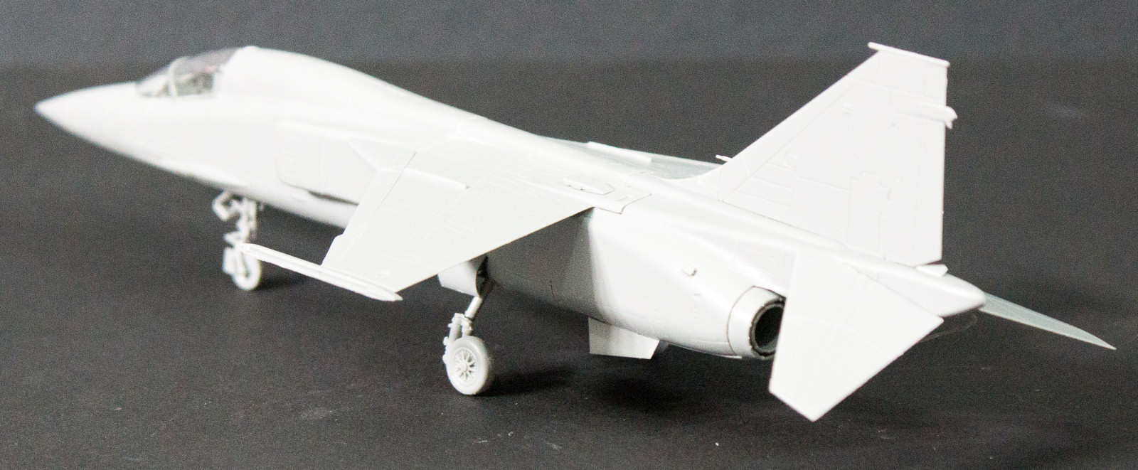 Platz AC9 1/72 F-1 JASDF Build Review Image 02