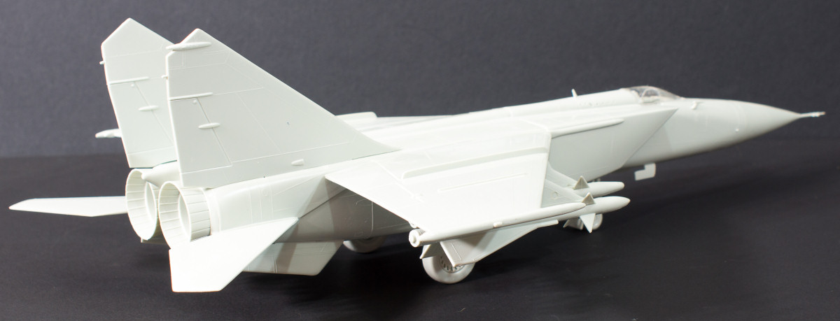 Revell 4589 1/48 MiG-25 Foxbat Build Image 02