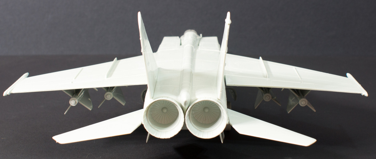 Revell 4589 1/48 MiG-25 Foxbat Build Image 03