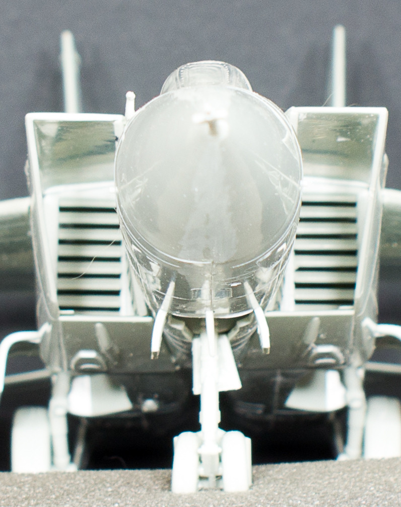 Revell 4589 1/48 MiG-25 Foxbat Build Image 07