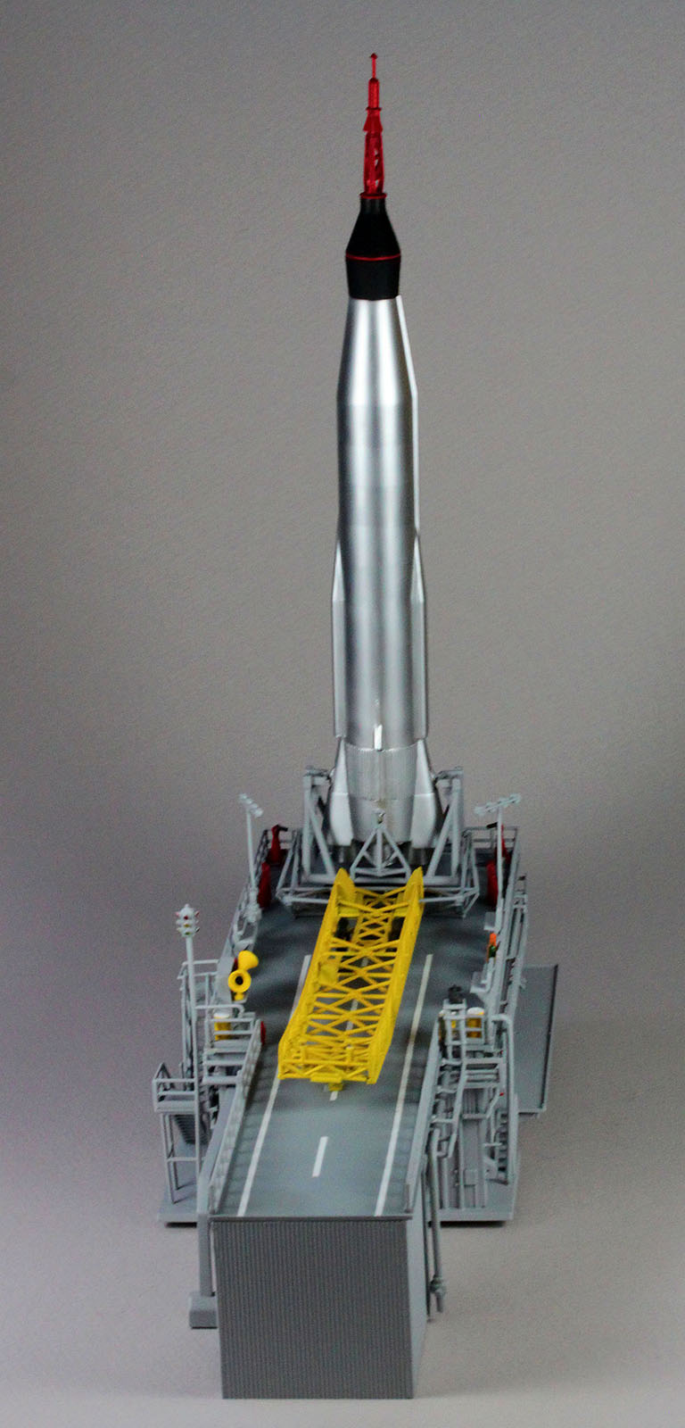 Revell 1/110 'Everything is Go' Atlas Booster with Mercury Capsule Build Review Image