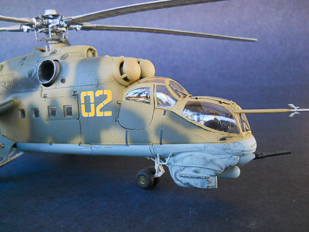 Monogram 5819 1/48 Mi-24 Hind Photo Feature Image