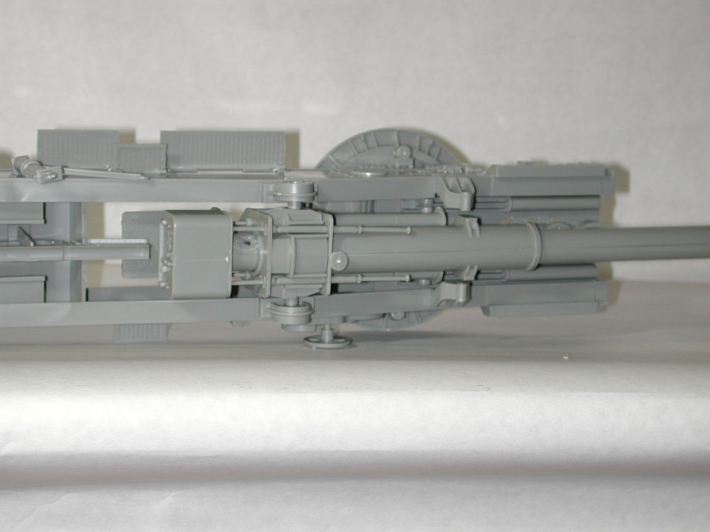 Revell/Renwall 1/32 Atomic Cannon Build Review Image