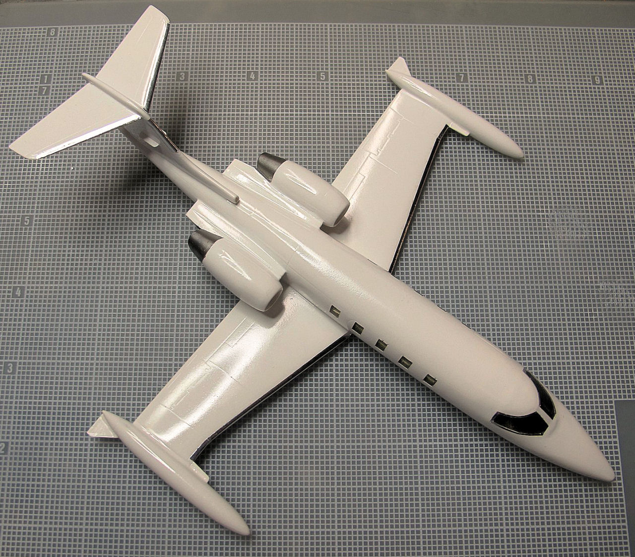 RVHP 72200 1/72 C-21A Learjet Model 35 USAF Build Review Image 04