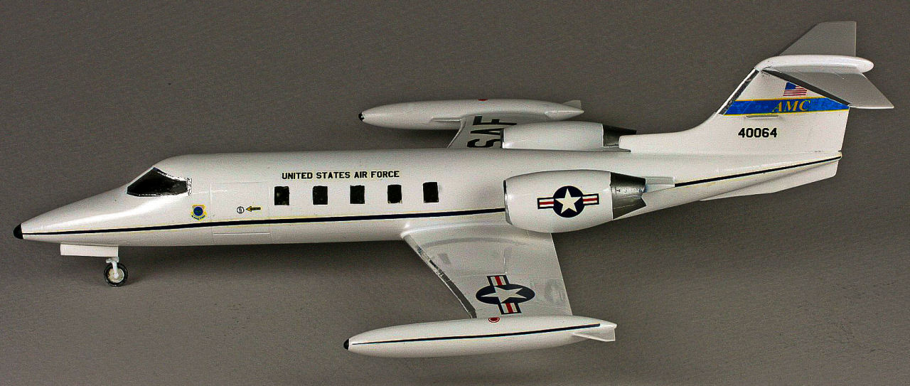 RVHP 72200 1/72 C-21A Learjet Model 35 USAF Build Review Image 06