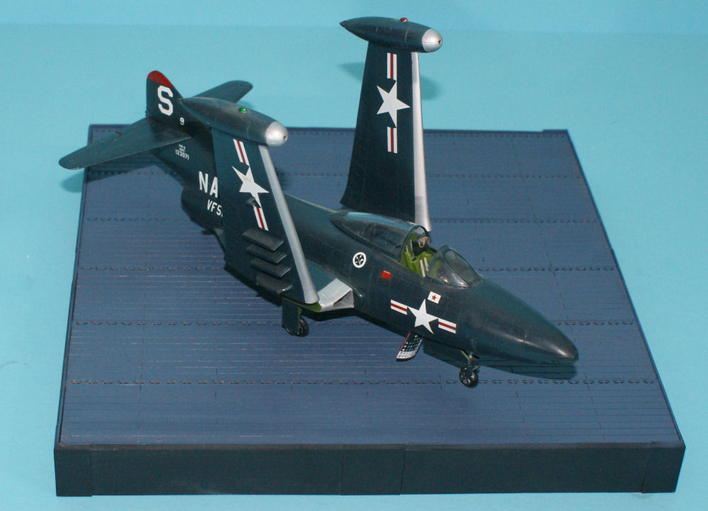 Skunkmodels 1/48 WWII USN Wooden Carrier Deck Display Base Image