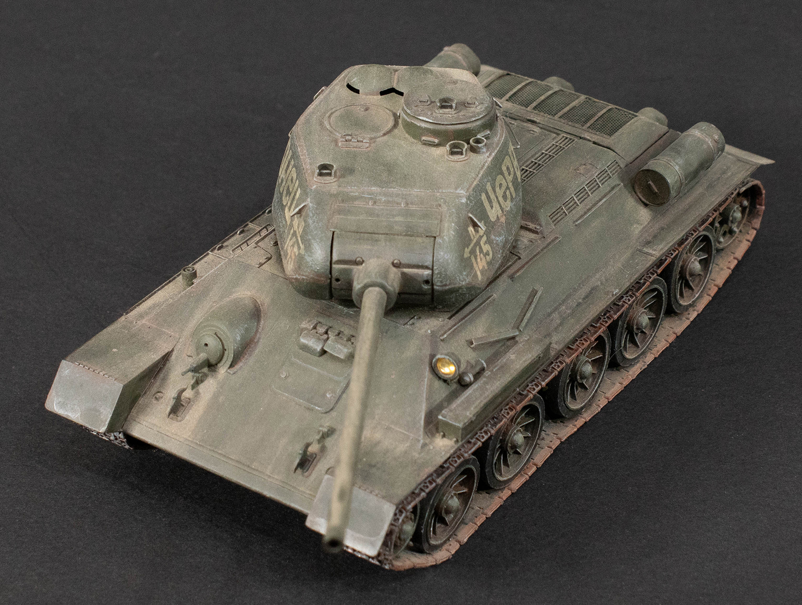 Tamiya 35138 1/35 T-34/85 Build Review Image