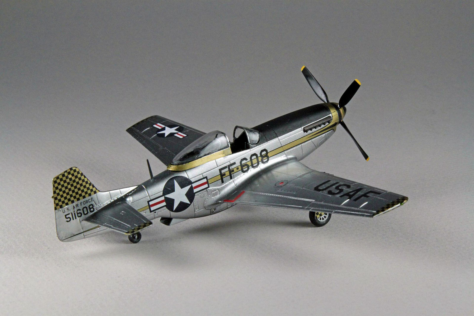 Tamiya 60754 1/72 F-51D Mustang Build Review Image