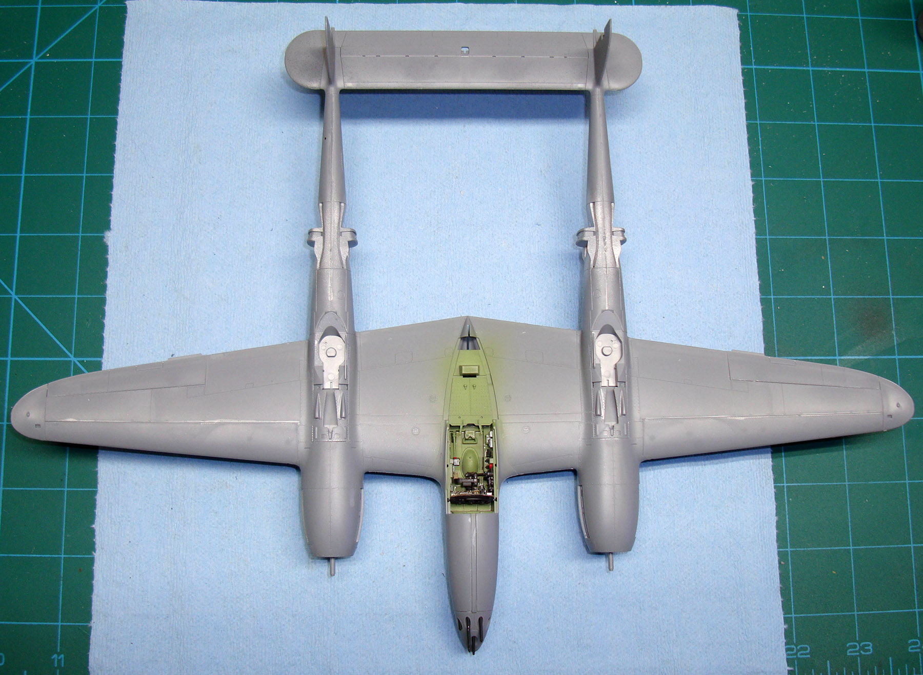 Tamiya 61120 1/48 P-38F Lightning Build Review Image