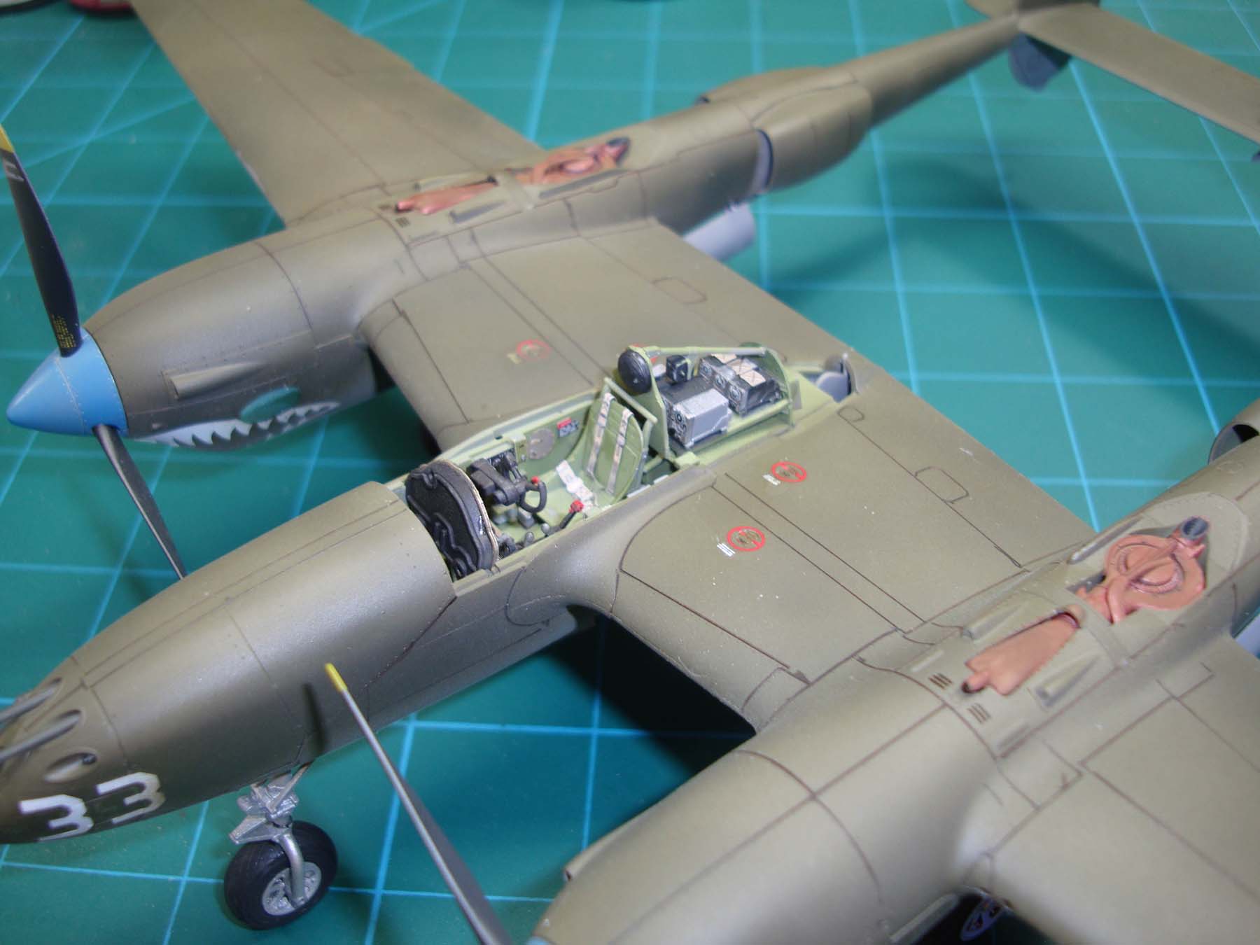 Tamiya 61120 1/48 P-38F Lightning Build Review Image
