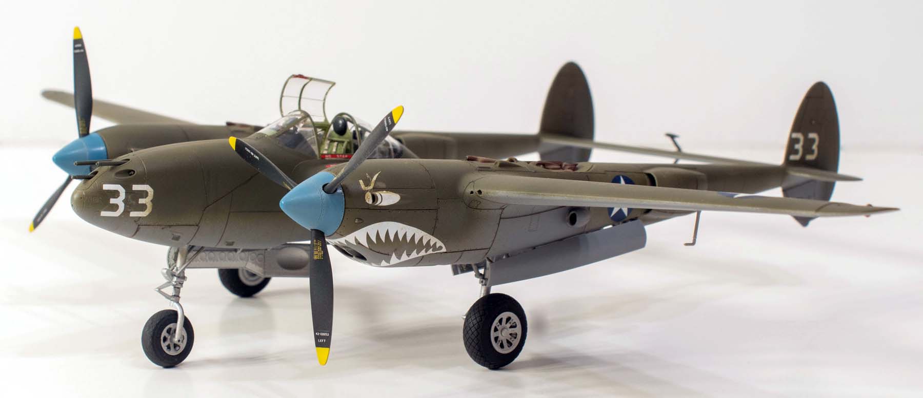 Tamiya 61120 1/48 P-38F Lightning Build Review Image