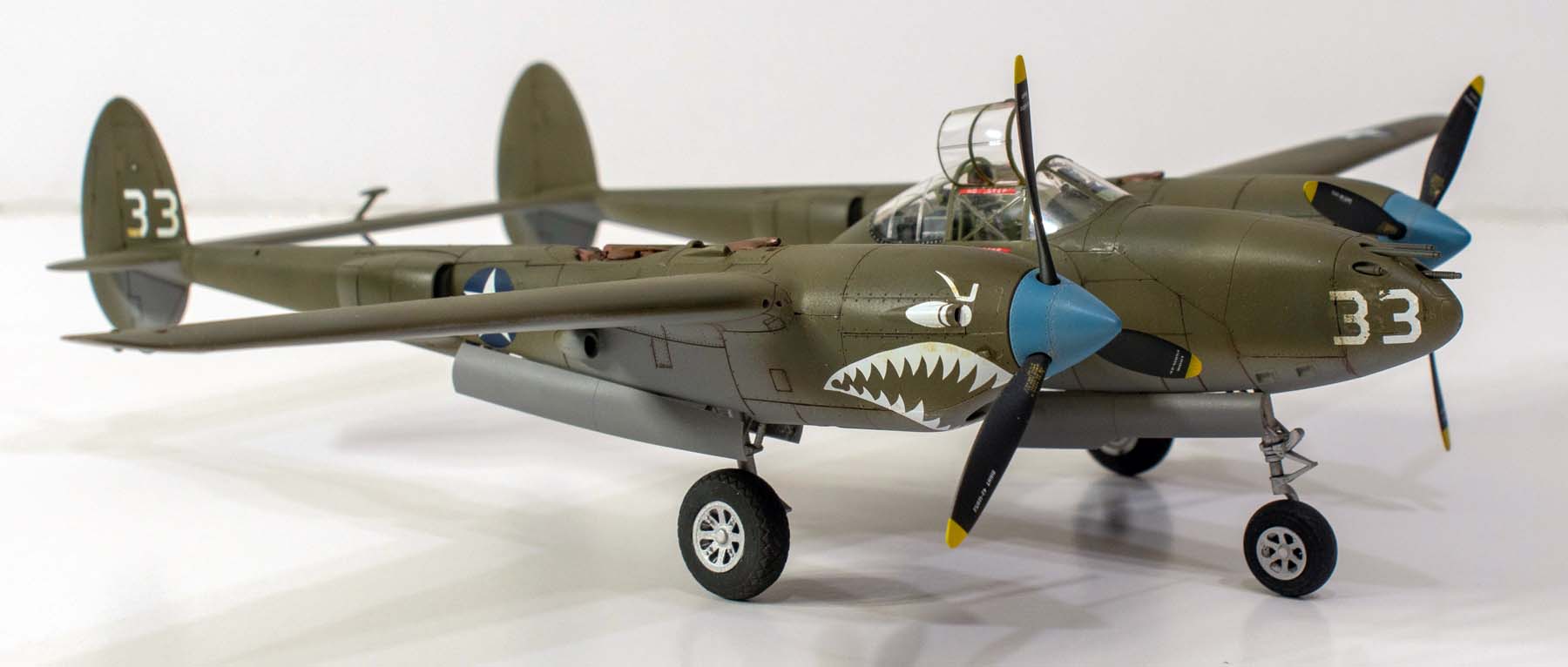 Tamiya 61120 1/48 P-38F Lightning Build Review Image