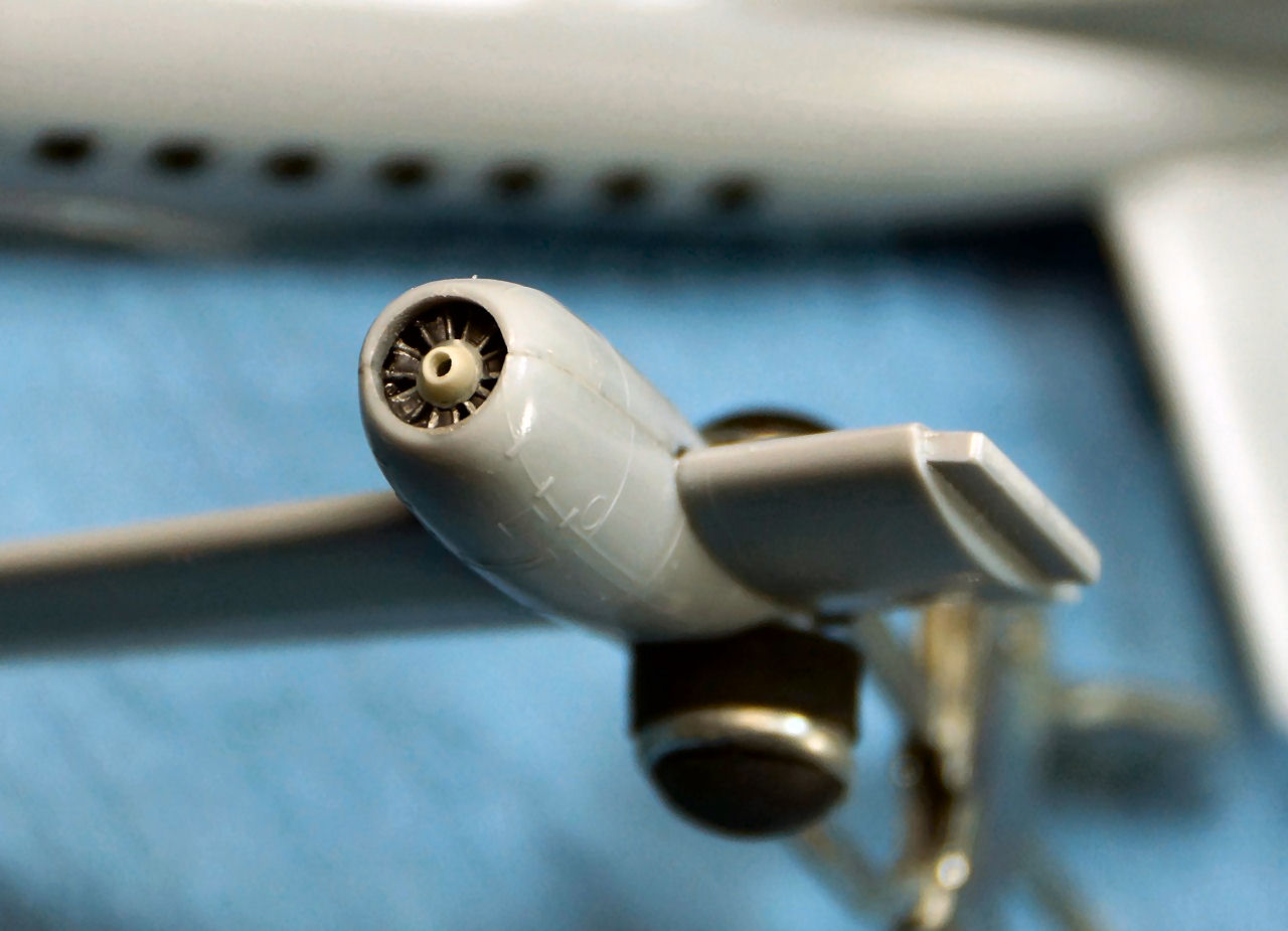 Testors/Hawk 1/126 C-131 Samaritan Build Review Image 02