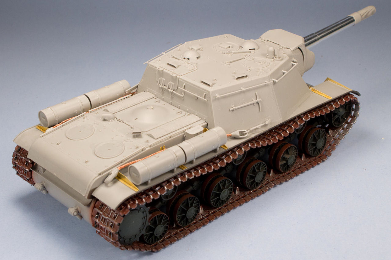 Trumpeter 1/35 Soviet SU-152 Late Quick Build Image
