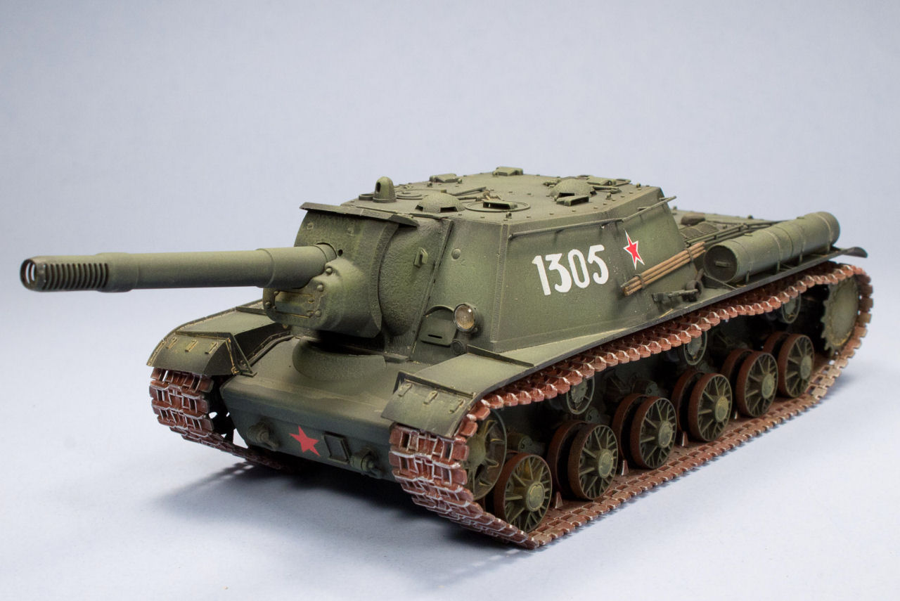 Trumpeter 1/35 Soviet SU-152 Late Quick Build Image