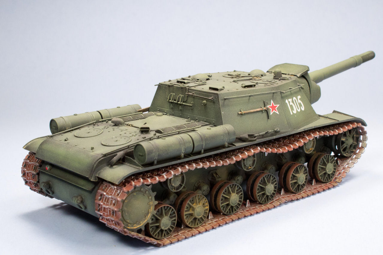 Trumpeter 1/35 Soviet SU-152 Late Quick Build Image