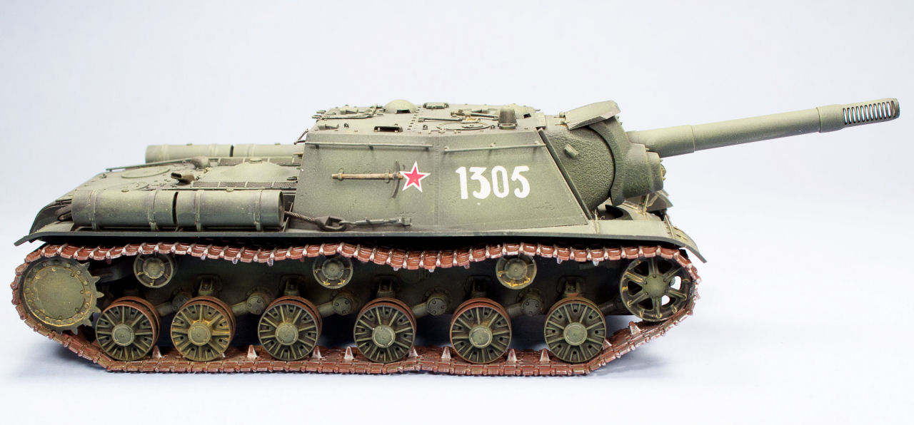 Trumpeter 1/35 Soviet SU-152 Late Quick Build Image