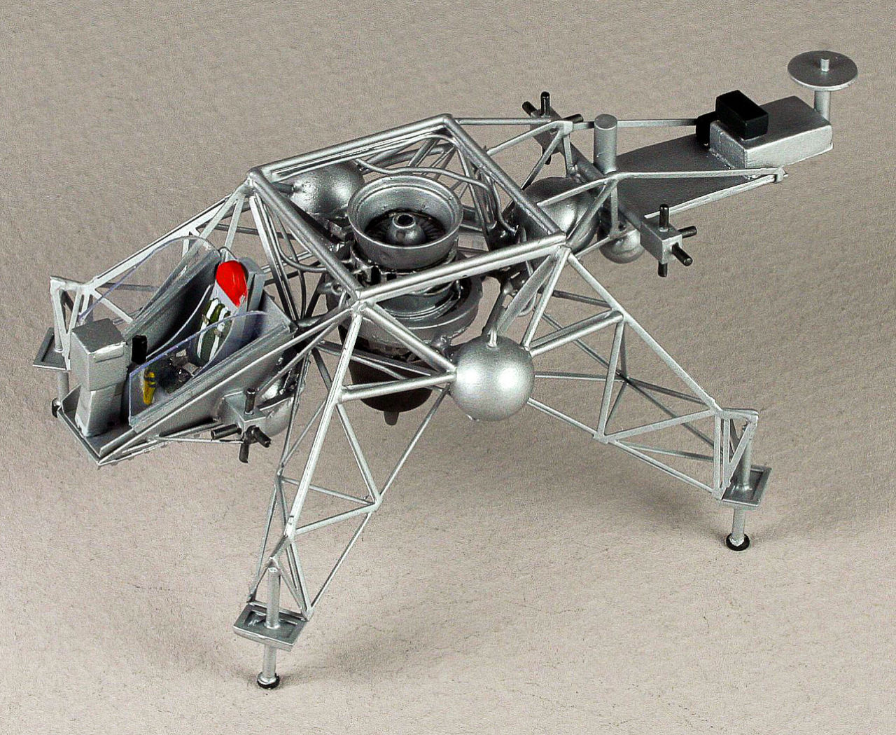 Three Stooges Productions 1/72 Lunar Landing Research Vehicle (LLRV) Photo Feature Image