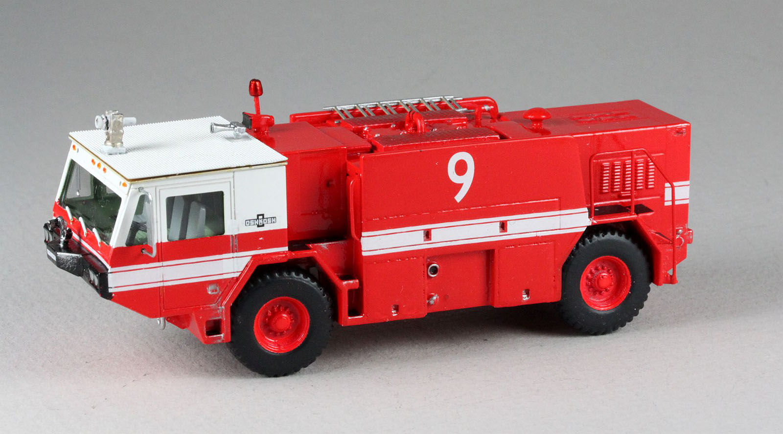 USAFline 1/72 Oshkosh P-19 Fire Truck Build Review Image