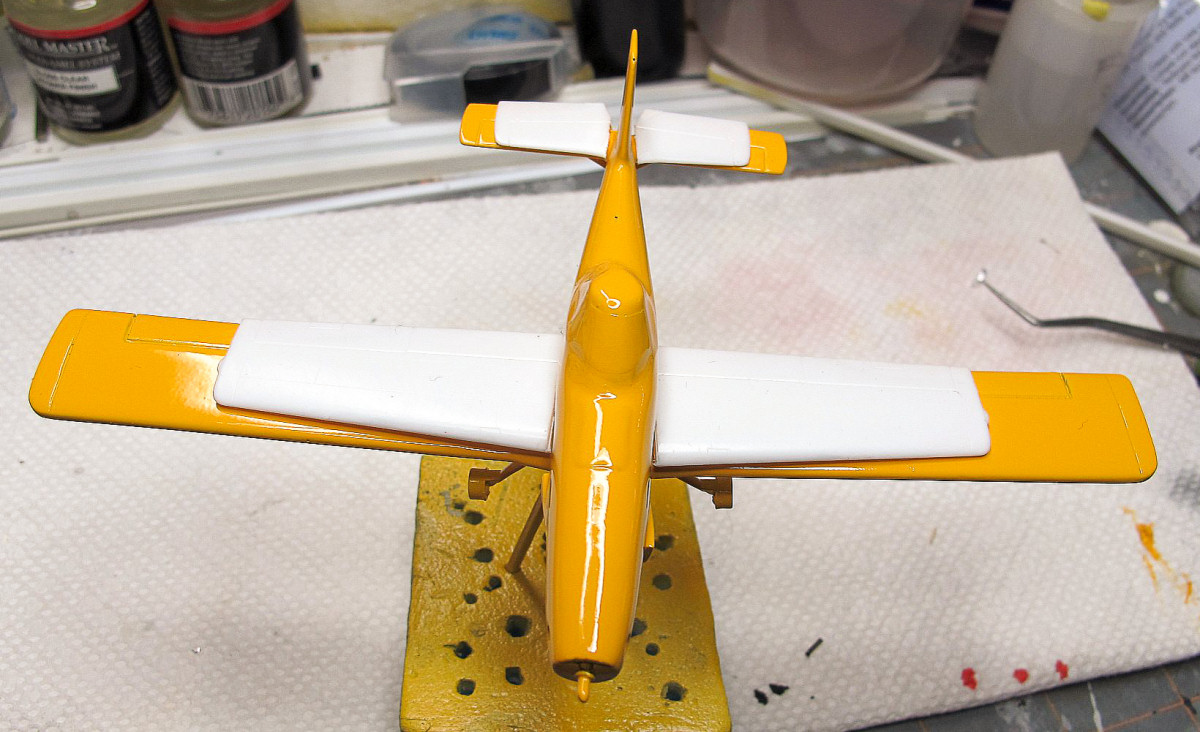 Zvezda 1/100 Dusty Crophopper/Air Tractor 402 Build Review Image 09