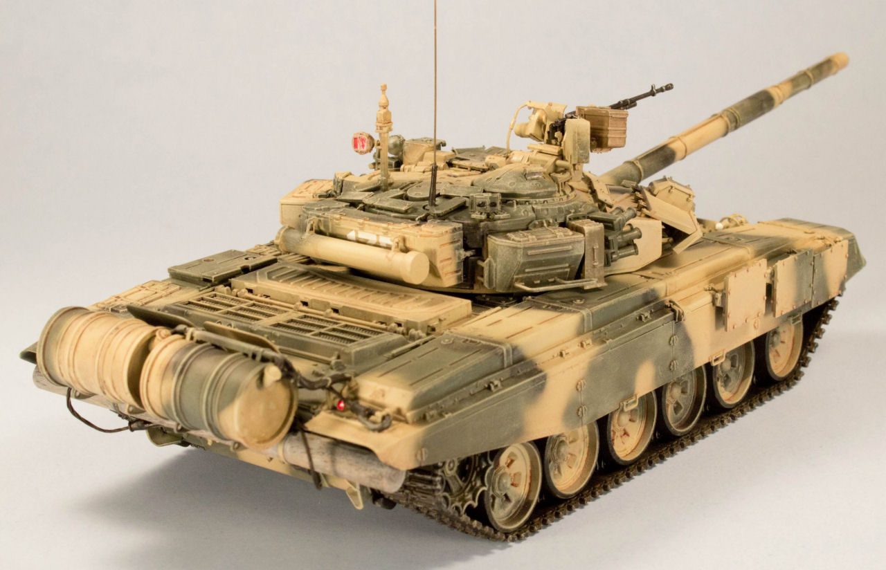 Zvezda 1/35 T-90 Main Battle Tank Build Review Image