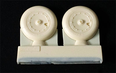 Fw 190A-6 thru A-9, F, D Smooth Tread Main Wheels