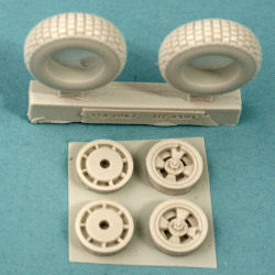 Sea Fury Block Tread Wheel and Tire Set
