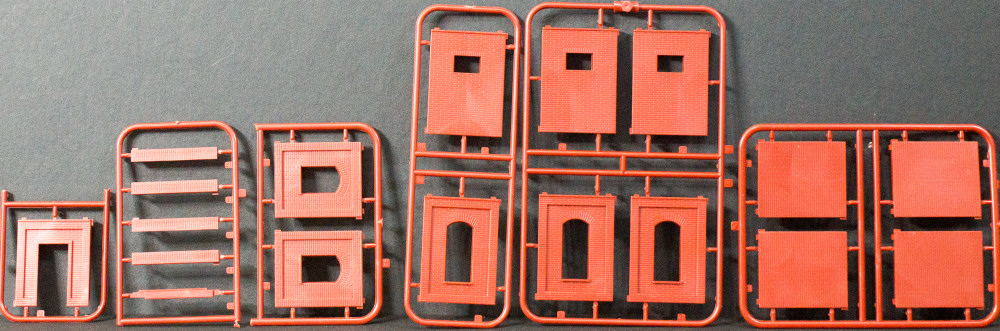 MiniArt 72032 1/72 Fire Station Kit First Look Image 02