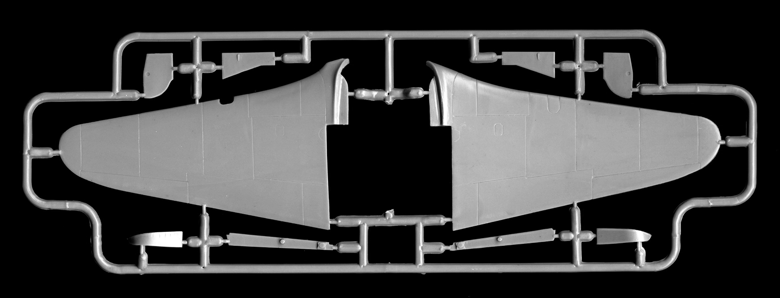 A&A Model 4801 1/144 An-22 Heavy Turboprop Transport Parts Image 02