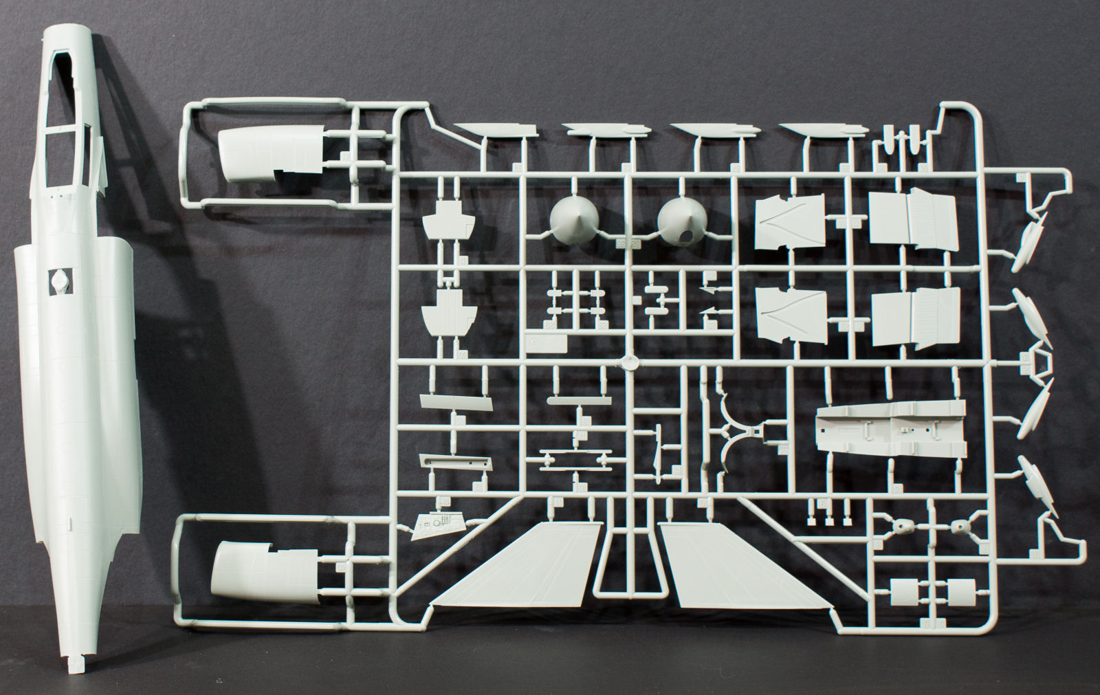 Academy 12294 1/48 F-4C Phantom II 'Vietnam War' Parts Image 01