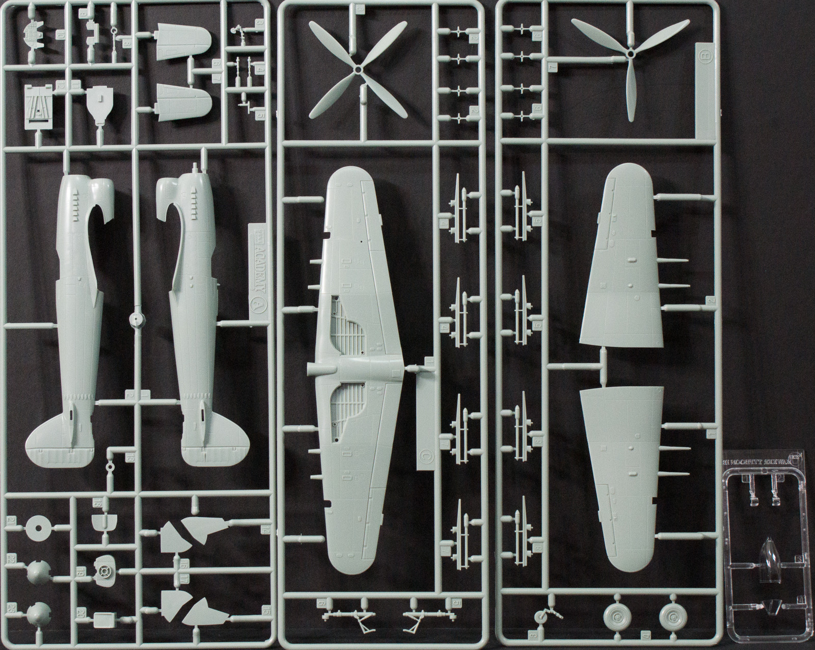 Academy 12512 1/72 Spitfire Mk.XIVc and Typhoon Mk.Ib 'D-Day' Part Image 02