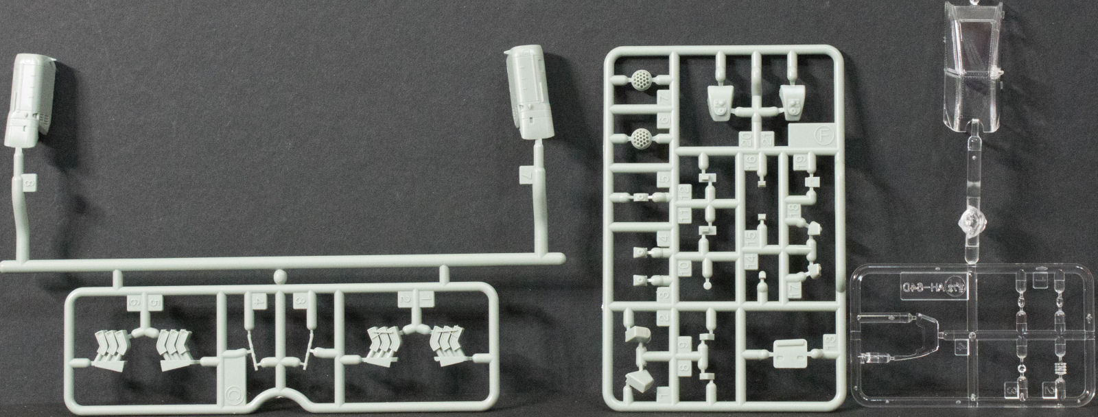 Academy 12537 1/72 AH-64 British Army Afghanistan Parts Image 03