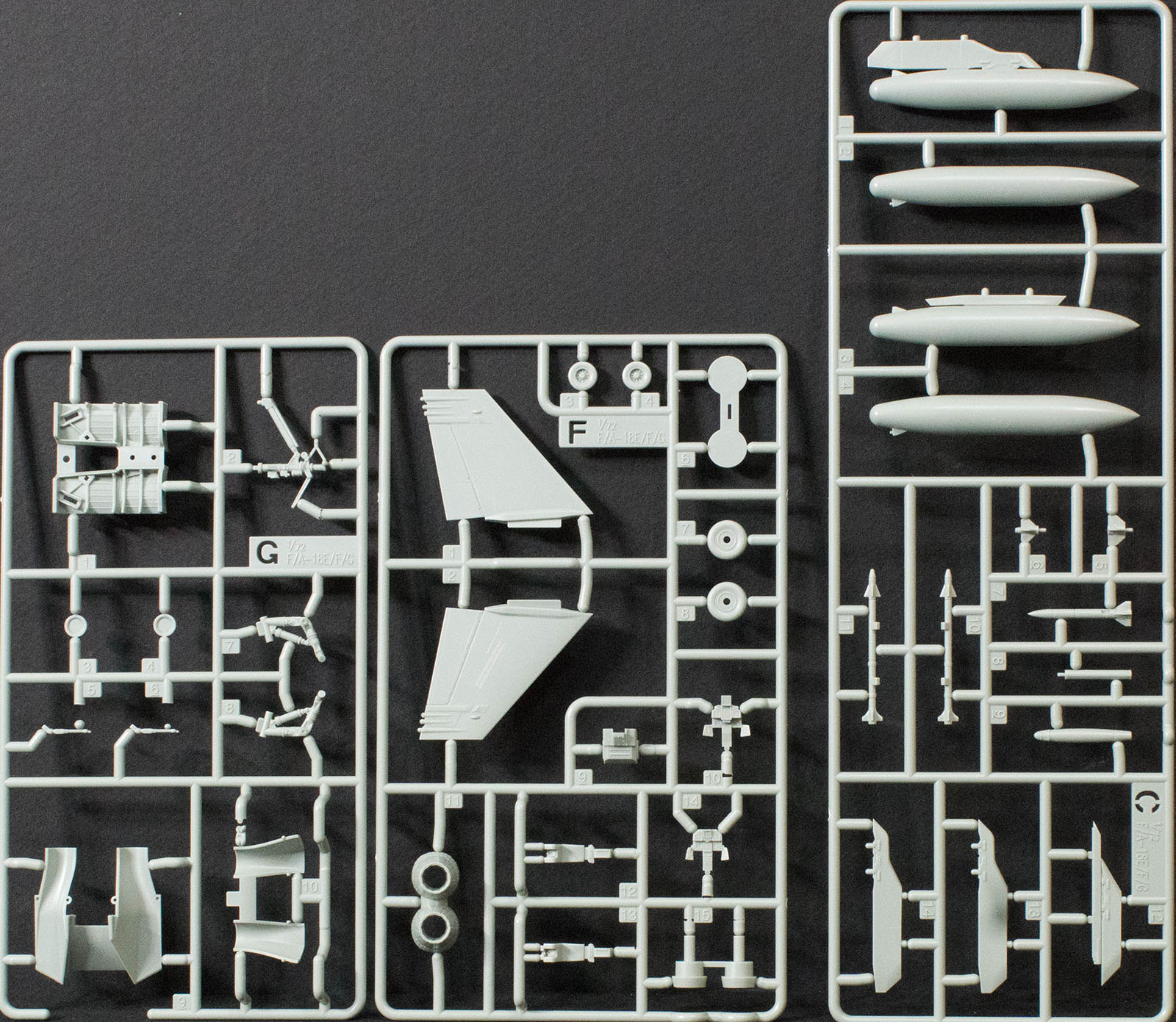 Academy 12547 1/72 F/A-18E Super Hornet Parts Image 02