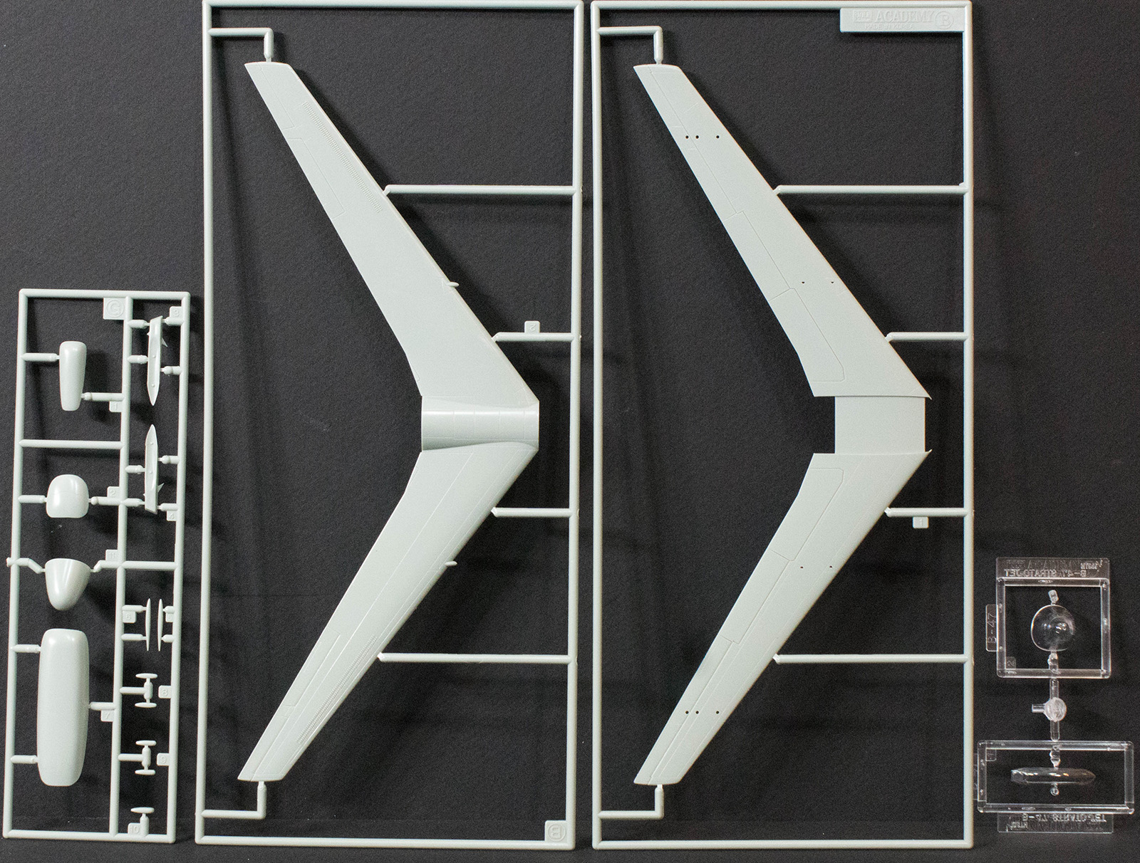 Academy 12618 1/144 B-47 Stratojet Parts Image 02