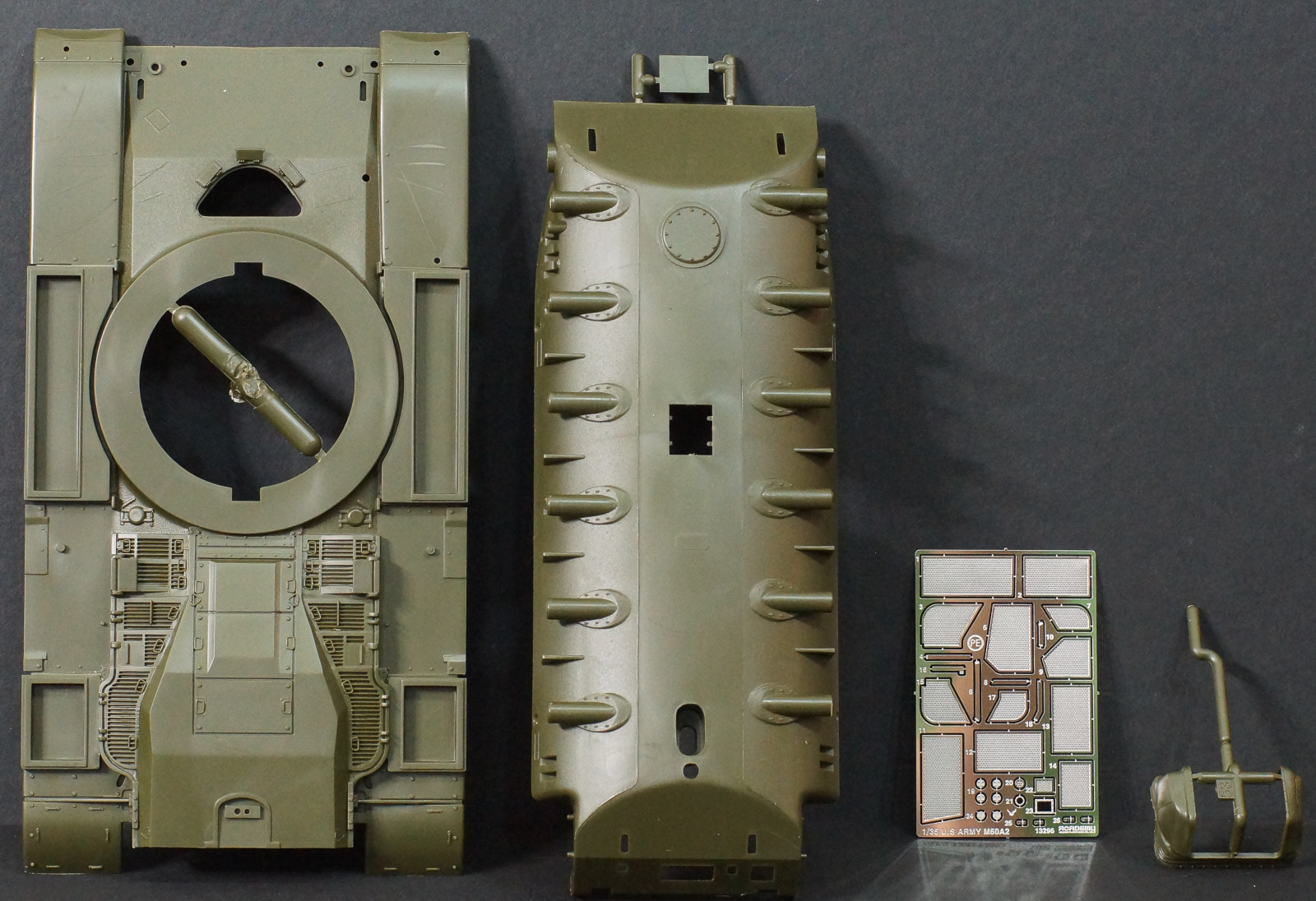 Academy 13296 1/35 M60A2 'Starship' Parts Image 01