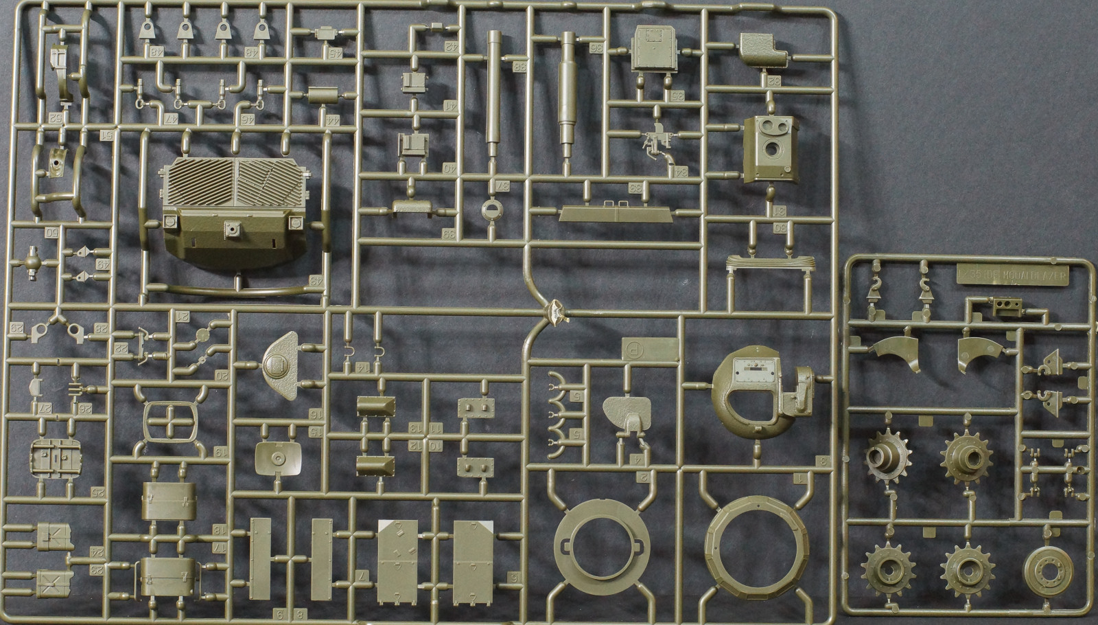 Academy 13296 1/35 M60A2 'Starship' Parts Image 02