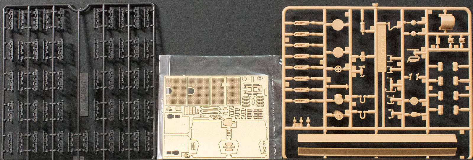Academy 13299 1/35 Tiger I Late Version Parts Image 04