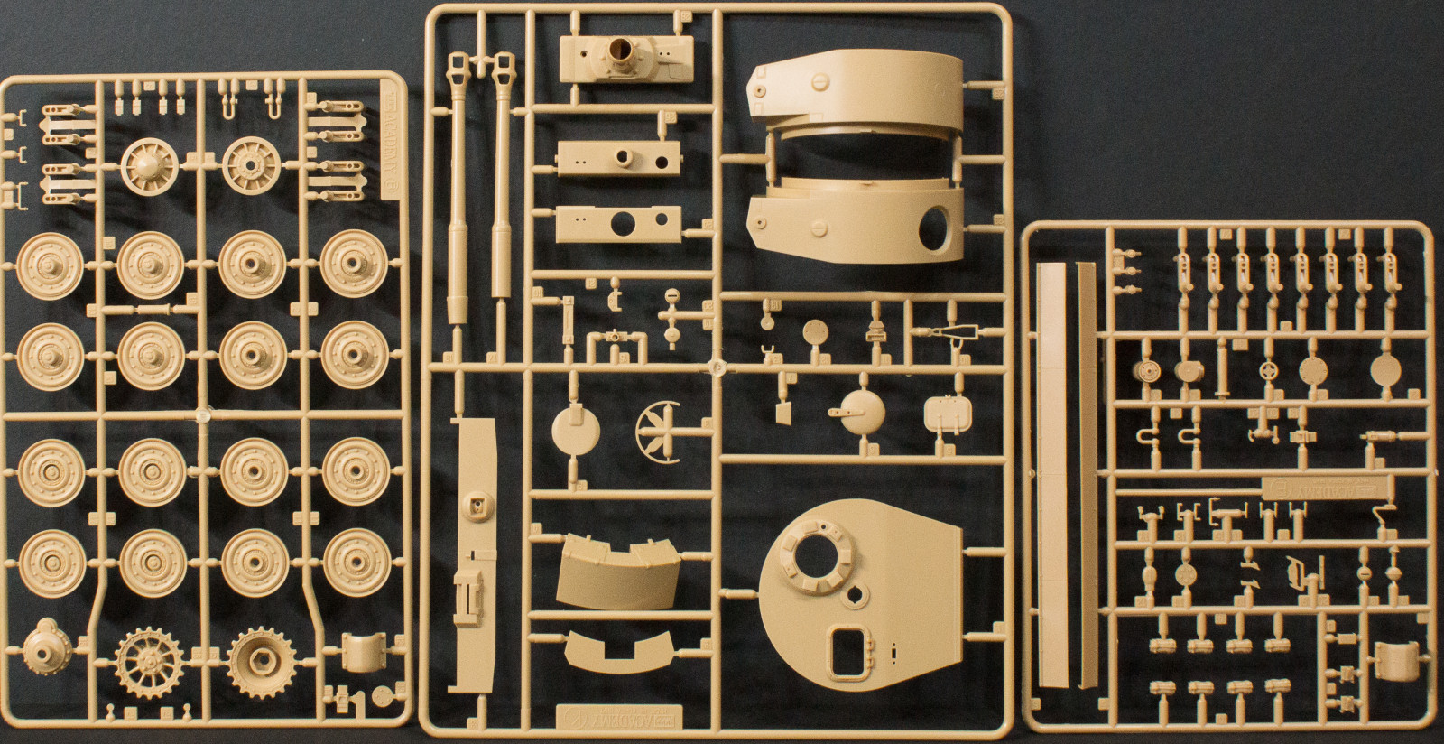 Academy 13314 1/35 Tiger I Late Version Parts Image 02