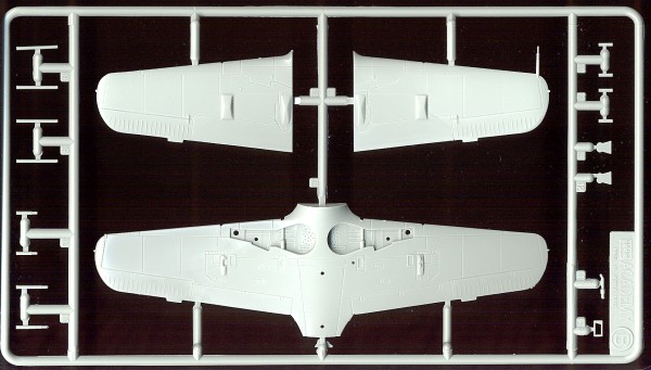 ACADEMY #2213 1:72 FOCKEWULF FW-190A8 MODEL KIT