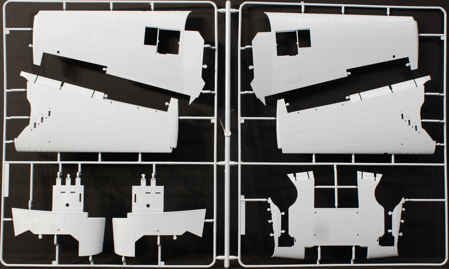 Airfix 19004 1/24 F6F-5 Hellcat Parts Image 03