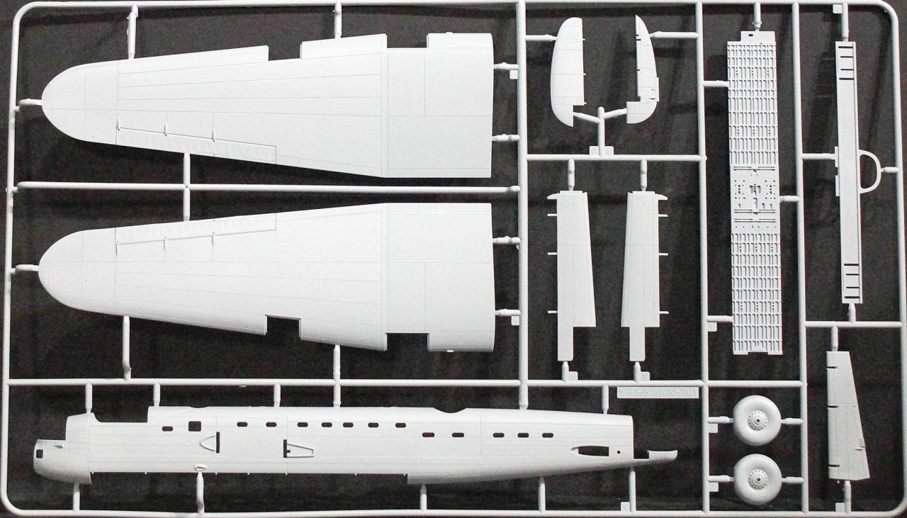 Airfix 8001 1/72 Lancaster B.II Parts Image 01