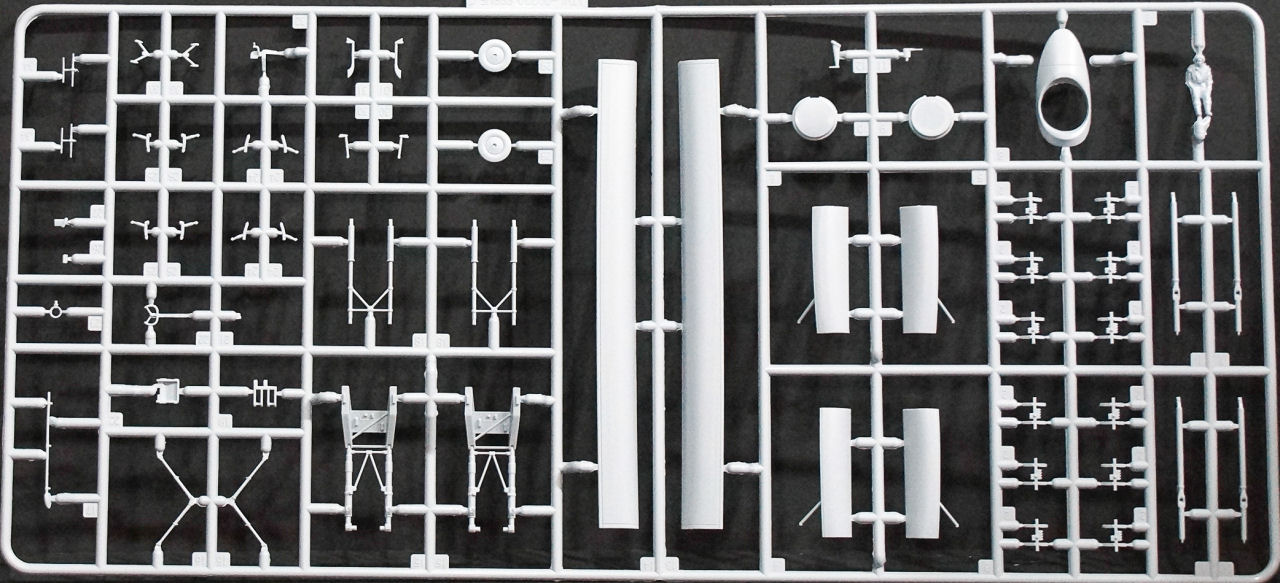 Airfix 8001 1/72 Lancaster B.II Parts Image 04