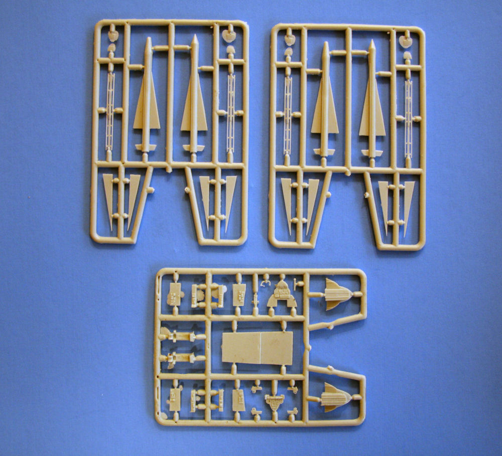 Amodel 72115 1/72 Tu-128UT Pelican Parts Image 07