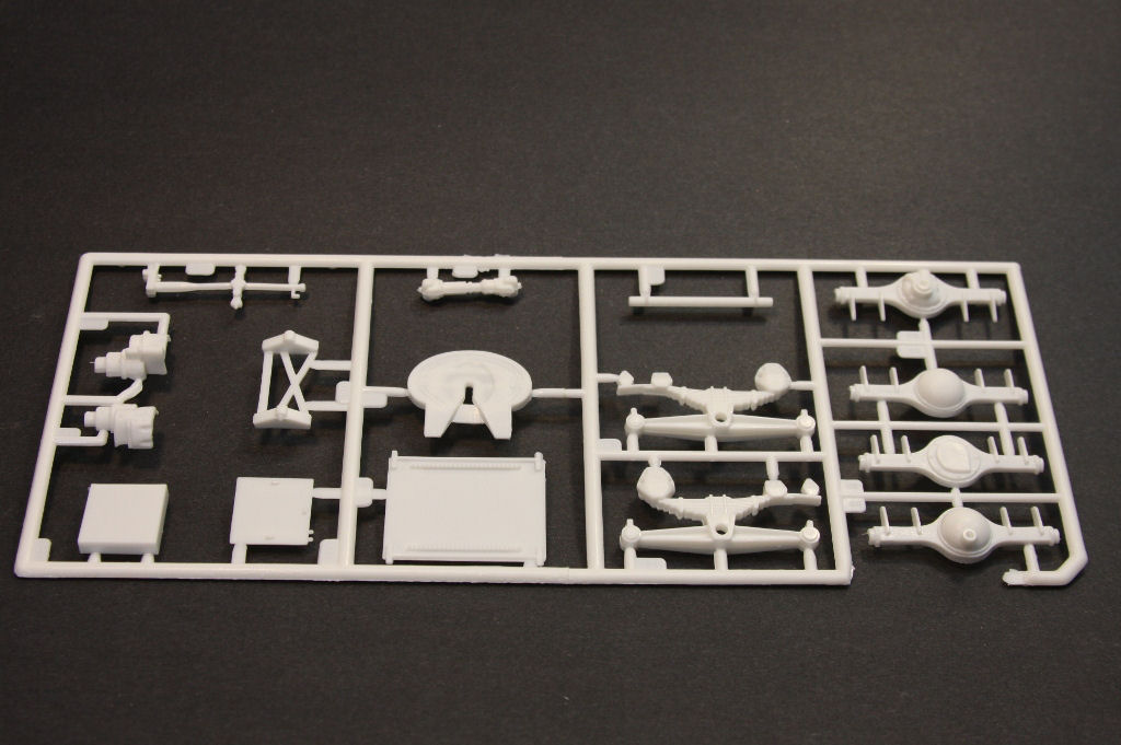 AMT 0724 1/25 White Western Star Parts Image 06