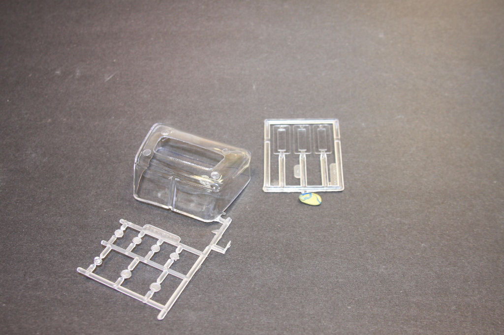 AMT 0724 1/25 White Western Star Parts Image 16
